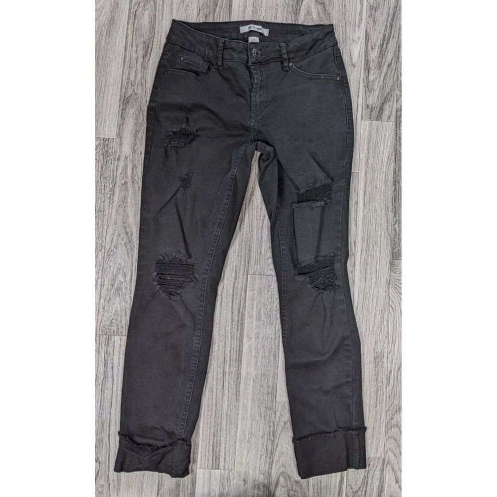 (3/$35) Refuge Womens Size 2 Pockets Cuffed‎ Distressed Black Denim Jeans Capris